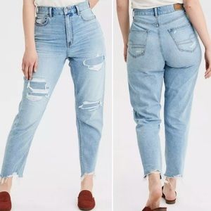 American Eagle Curvy Mom Light Repair Jeans